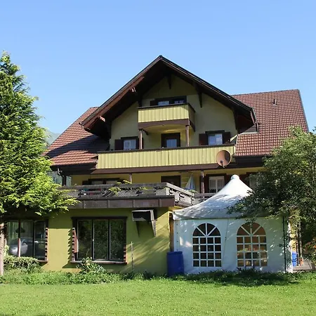 Alpenruh 2* Kandergrund